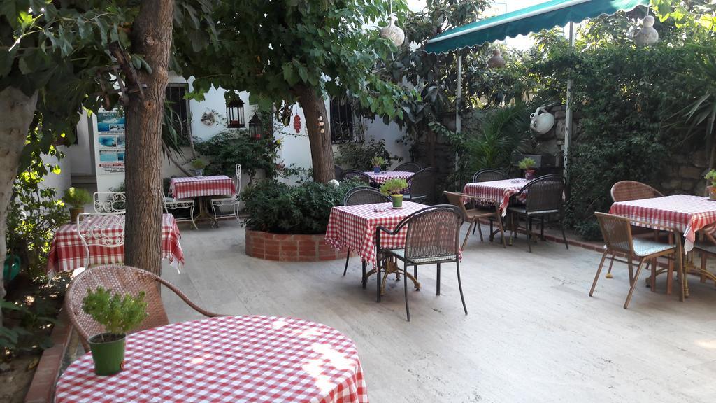 Tay Pansiyon Bodrum ภายนอก รูปภาพ
