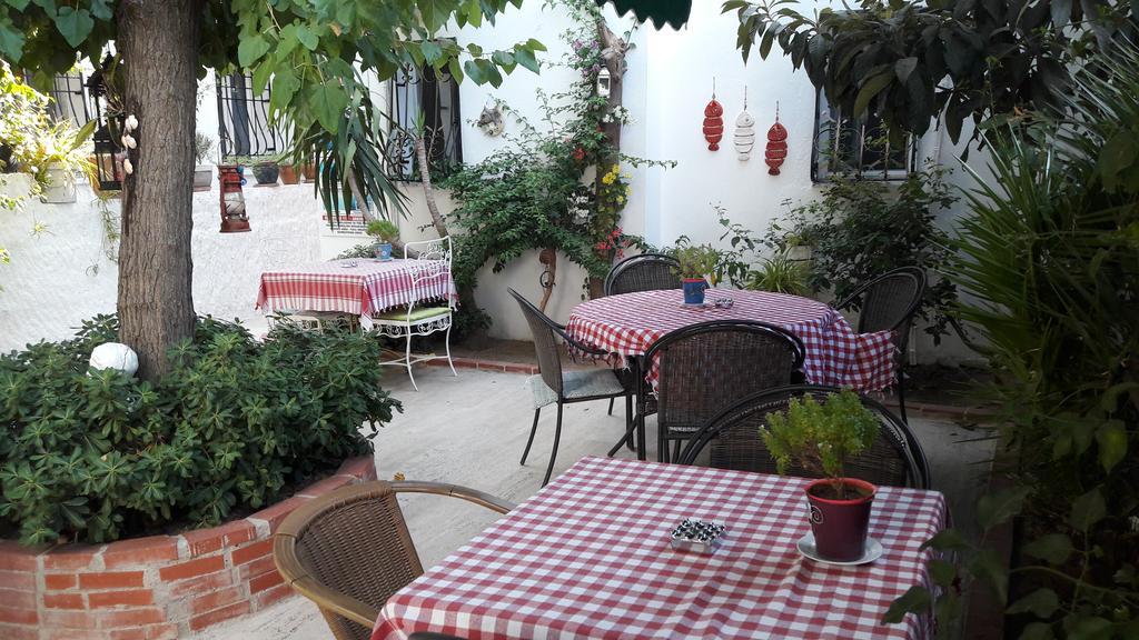 Tay Pansiyon Bodrum ภายนอก รูปภาพ