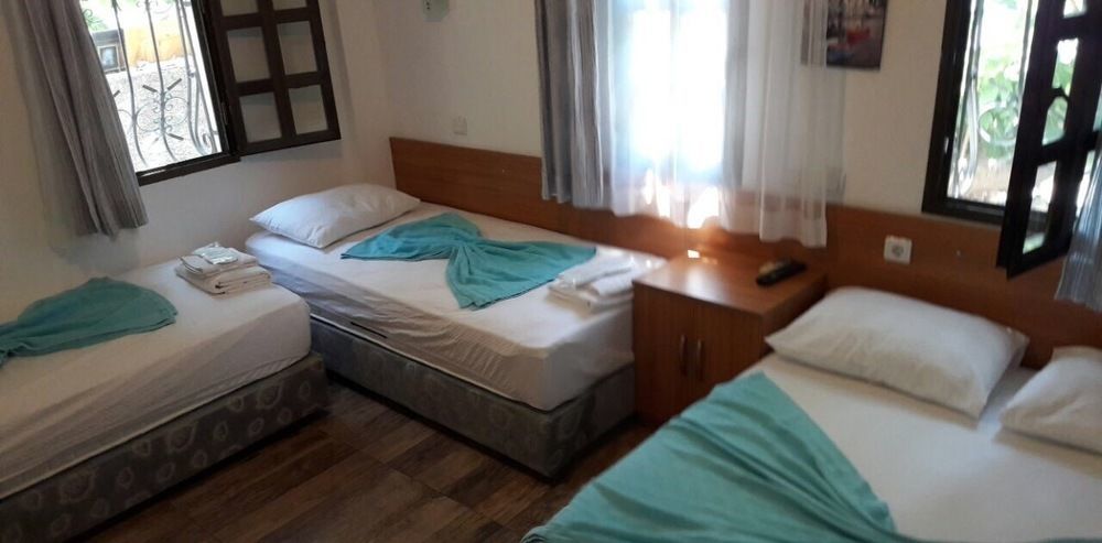 Tay Pansiyon Bodrum ภายนอก รูปภาพ
