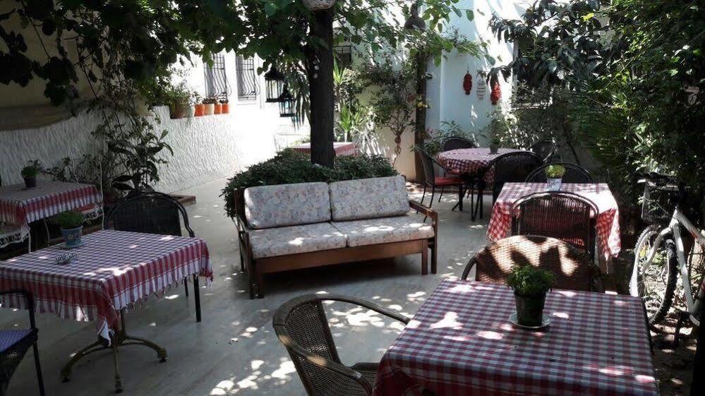 Tay Pansiyon Bodrum ภายนอก รูปภาพ